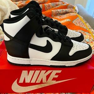 W NIKE DUNK HIGH SNEAKERS SZ 8.5 WMS